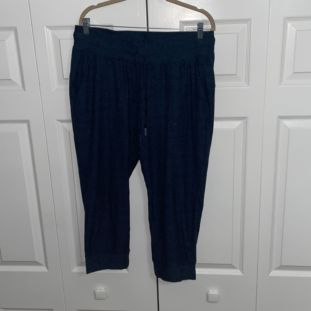 Lululemon Ready to Rulu High-Rise Cropped Jogger Sz 14 Heathered True Navy/Black
